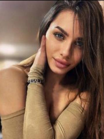 Моника фото 2